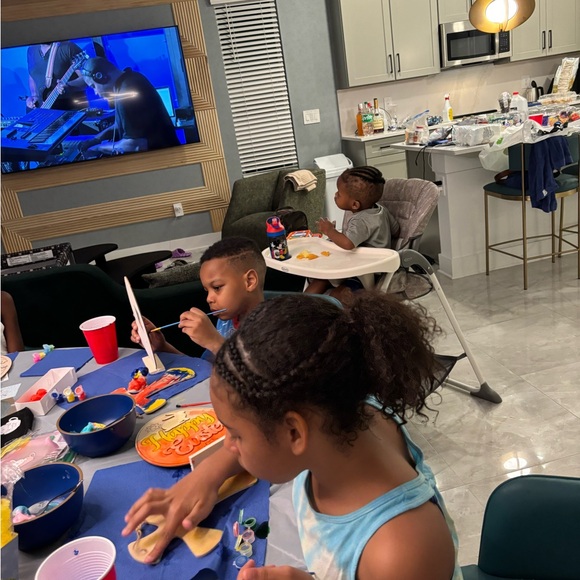 SinClair’s Collection- We sale candles, make soap with all natural ingredients. - Picture 5 of 13